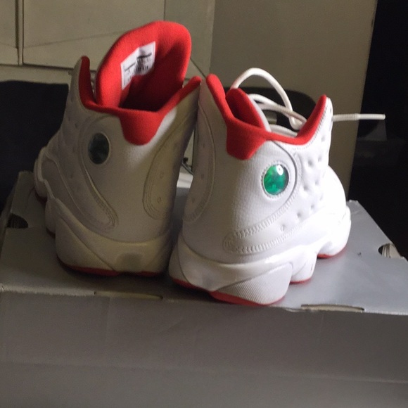 Air Jordan 13 Retro - Picture 4 of 8